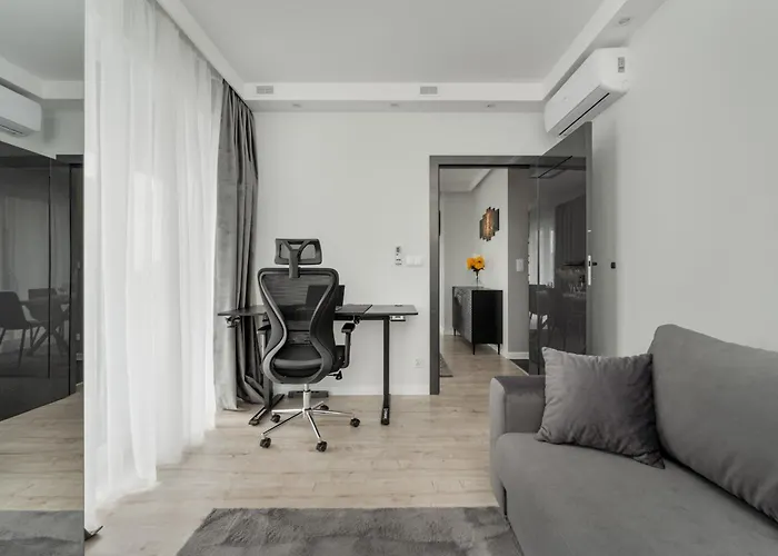 Luksusowy Z 3 Sypialniami, Klimatyzacja, Parkingiem I Biurkiem We Wroclawiu By Renters Prestige Apartmán *