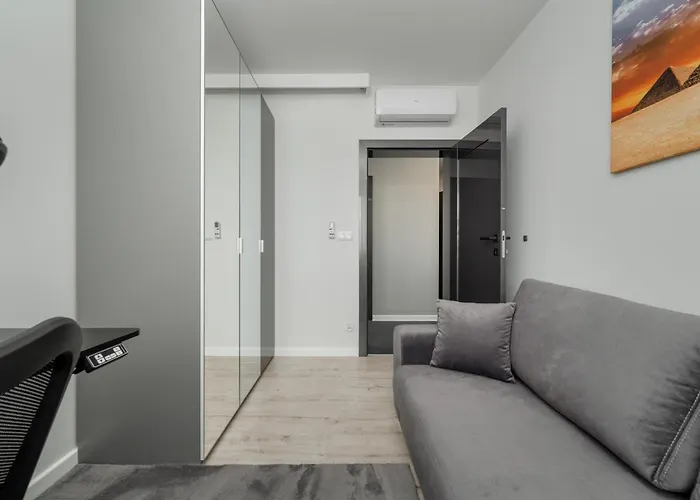 Apartmán Luksusowy Z 3 Sypialniami, Klimatyzacja, Parkingiem I Biurkiem We Wroclawiu By Renters Prestige *