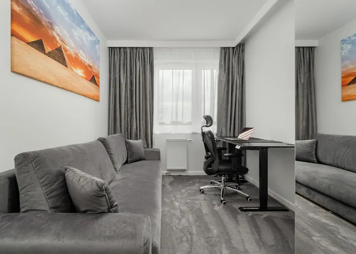 Luksusowy Z 3 Sypialniami, Klimatyzacja, Parkingiem I Biurkiem We Wroclawiu By Renters Prestige Apartmán *