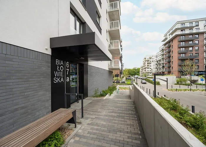 Luksusowy Z 3 Sypialniami, Klimatyzacja, Parkingiem I Biurkiem We Wroclawiu By Renters Prestige *