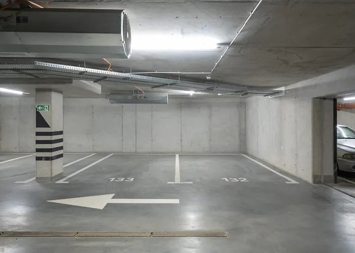 Apartmán Luksusowy Z 3 Sypialniami, Klimatyzacja, Parkingiem I Biurkiem We Wroclawiu By Renters Prestige *