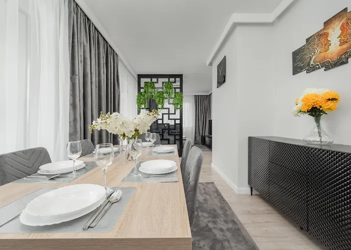 Luksusowy Z 3 Sypialniami, Klimatyzacja, Parkingiem I Biurkiem We Wroclawiu By Renters Prestige Apartmán