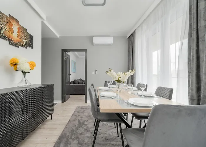 Luksusowy Z 3 Sypialniami, Klimatyzacja, Parkingiem I Biurkiem We Wroclawiu By Renters Prestige Apartmán Vratislav