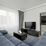 Luksusowy Z 3 Sypialniami, Klimatyzacja, Parkingiem I Biurkiem We Wroclawiu By Renters Prestige Apartment