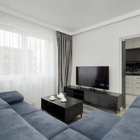 Luksusowy Z 3 Sypialniami, Klimatyzacja, Parkingiem I Biurkiem We Wroclawiu By Renters Prestige Apartment
