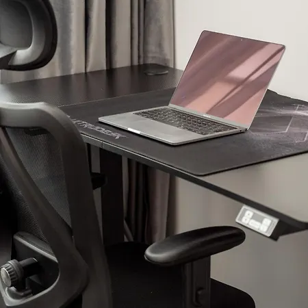 Luksusowy Z 3 Sypialniami, Klimatyzacja, Parkingiem I Biurkiem We Wroclawiu By Renters Prestige Lejlighed *