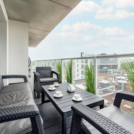 Luksusowy Z 3 Sypialniami, Klimatyzacja, Parkingiem I Biurkiem We Wroclawiu By Renters Prestige Apartment *