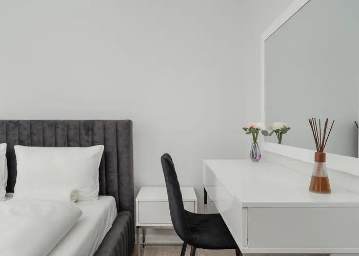 Апартаменты Luksusowy Z 3 Sypialniami, Klimatyzacja, Parkingiem I Biurkiem We Wroclawiu By Renters Prestige Вроцлав