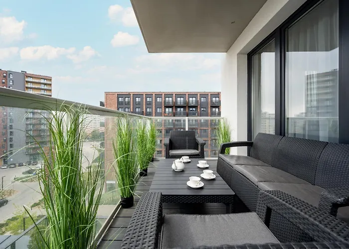 Luksusowy Z 3 Sypialniami, Klimatyzacja, Parkingiem I Biurkiem We Wroclawiu By Renters Prestige Вроцлав