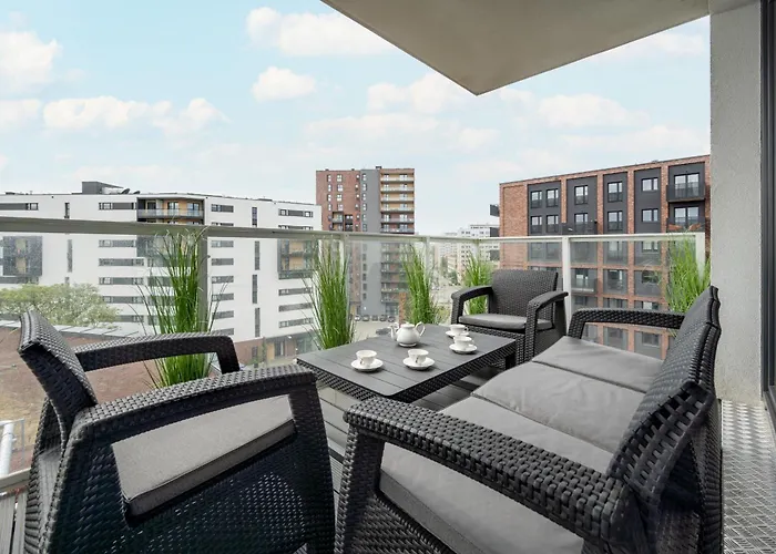 Luksusowy Z 3 Sypialniami, Klimatyzacja, Parkingiem I Biurkiem We Wroclawiu By Renters Prestige * Вроцлав